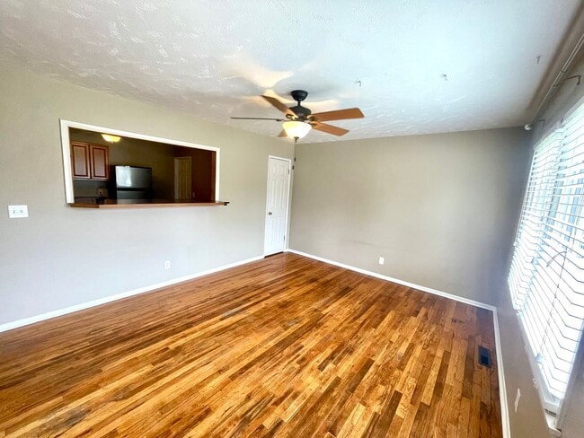 Foto del edificio - 7316 Frederick Ave