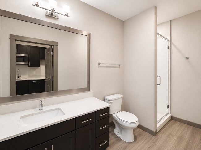Building Photo - 1111 N Durham Dr