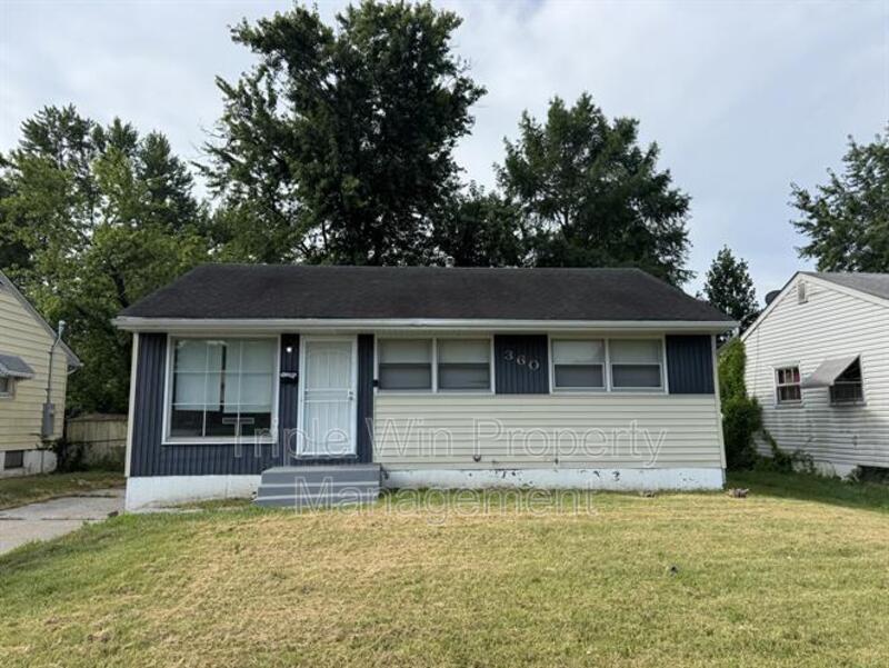 Photo - 360 Shepley Dr