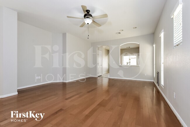 Building Photo - 9703 Mt Kenyon St
