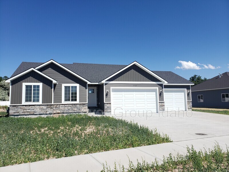 3762 Baldwin Ave, Ammon, ID 83401 House for Rent in Ammon, ID