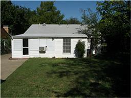 Building Photo - 8910 Santa Clara Dr