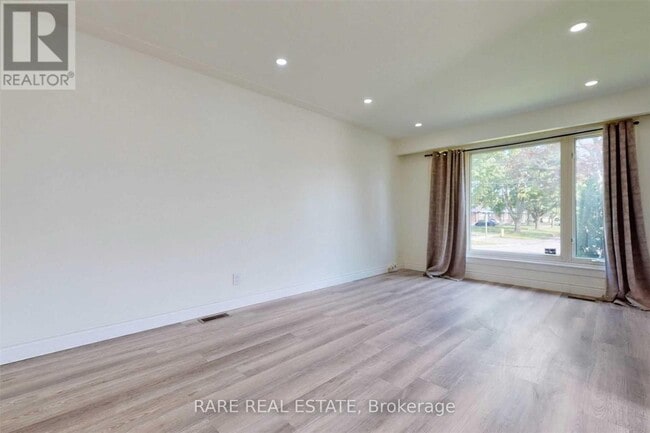 Photo du bâtiment - 346 Conant St