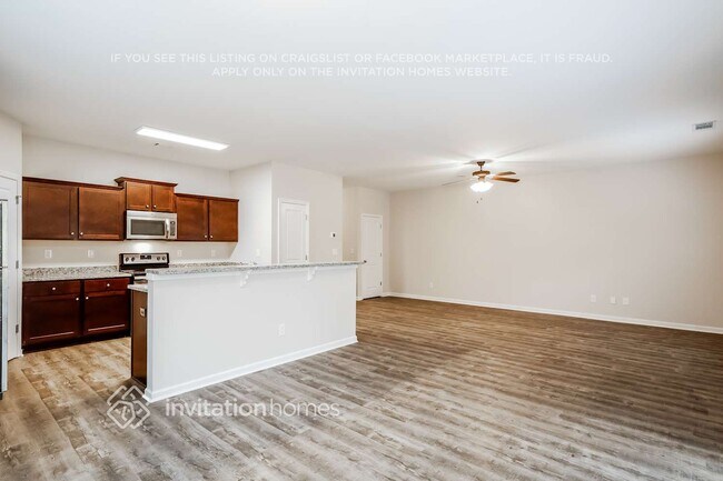 Building Photo - 48 Autumn Canyon Path SE