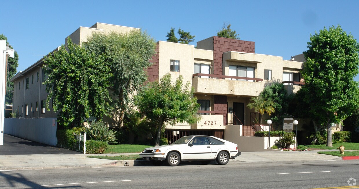 Primary Photo - 4727 Kester Ave