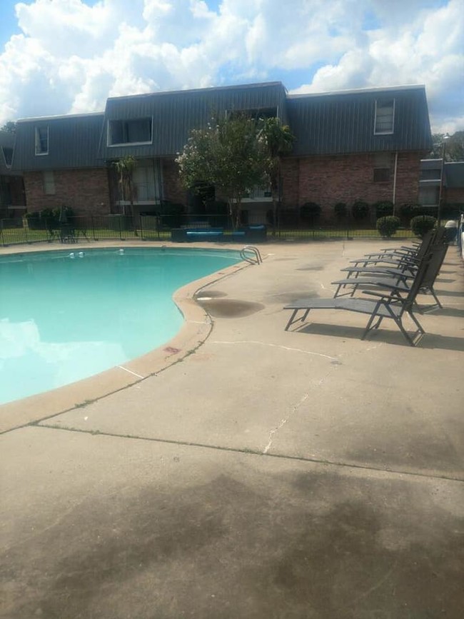 LIVE Shreveport Apartments - Shreveport, LA | Apartments.com