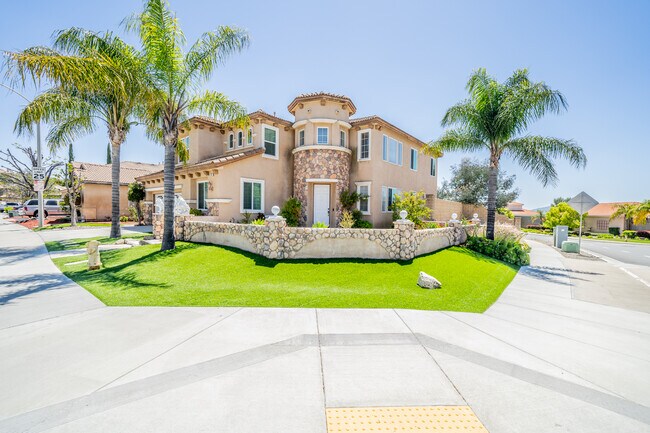 Building Photo - 31501 Sagecrest Dr
