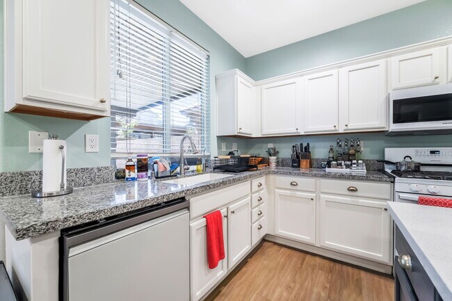 Foto del edificio - 9921 Canyon Peak Dr