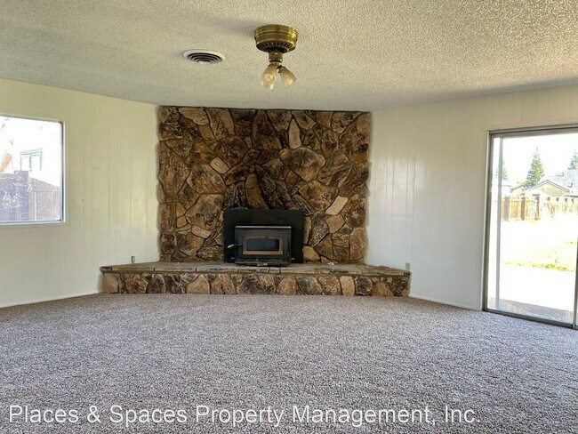 Building Photo - 4 br, 2 bath House - 3469 Alta Mesa Drive