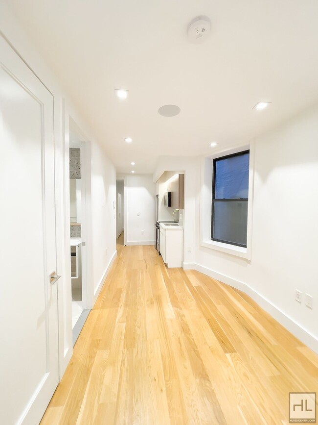 Foto del edificio - Upper East Side / 2-Bed 1-Bath / Newly Ren...