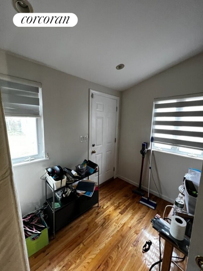 Foto del edificio - 58-29 207th St