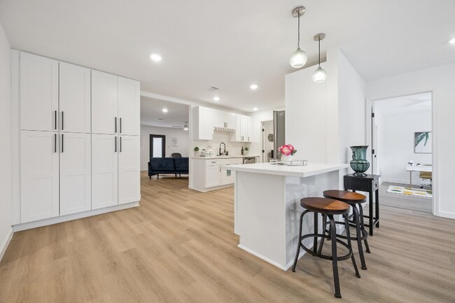 Foto del edificio - 9206 St Lo Rd