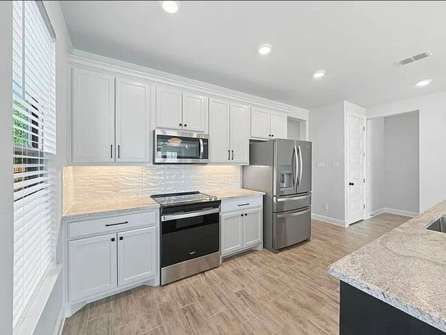 Foto del edificio - 9525 Thorncrown Ln