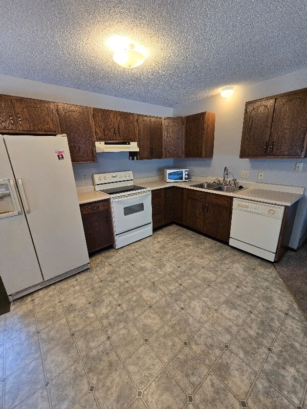 Foto del edificio - 4002 Southlawn Rd