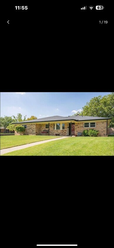 Primary Photo - Western Plateau! 3 bedrooms and 2 bathroom...