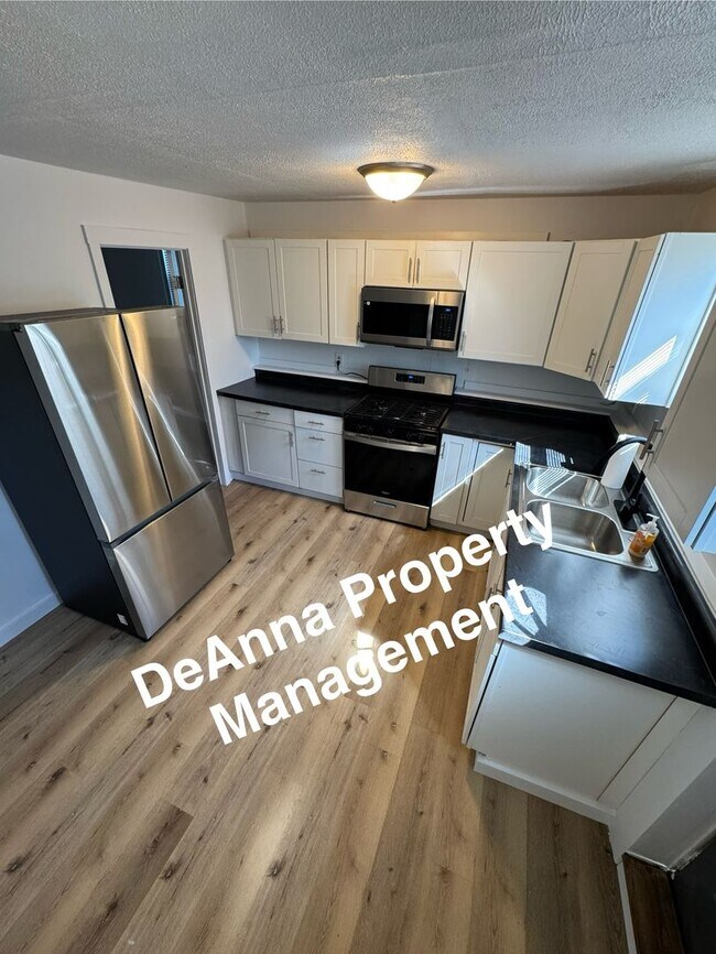 Foto del edificio - 3 Bedroom Single Home Lorain, Oh