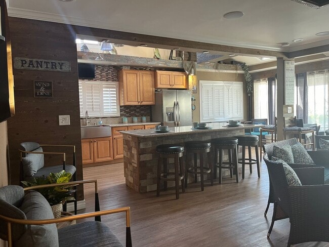 Foto del edificio - 3bdr 2 bth with a Bonus Room in Spring Val...