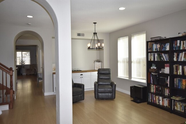 Building Photo - 11719 Kouros Way