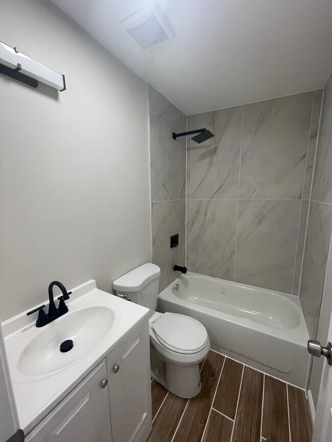 Foto del edificio - 2038 Orleans St