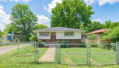 Building Photo - 2110 Appling St