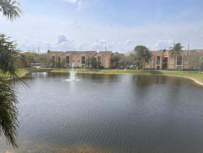 Building Photo - 2200 E Preserve Way