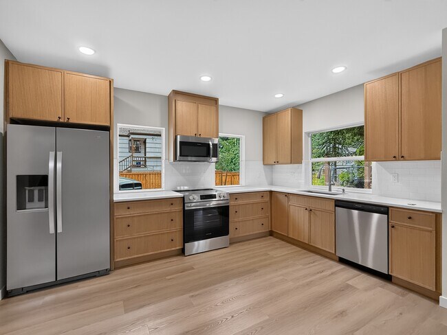 Foto del edificio - 328 NE 125th St