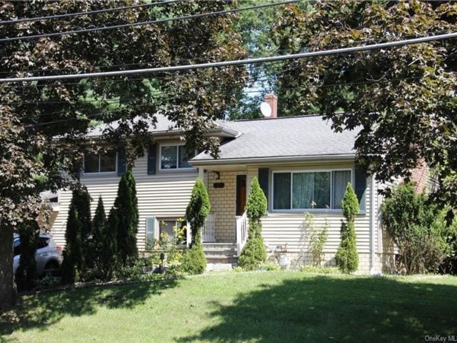 Primary Photo - 23 Nansen Ct