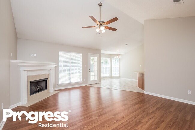 Foto del edificio - 6560 White Hawk Ln