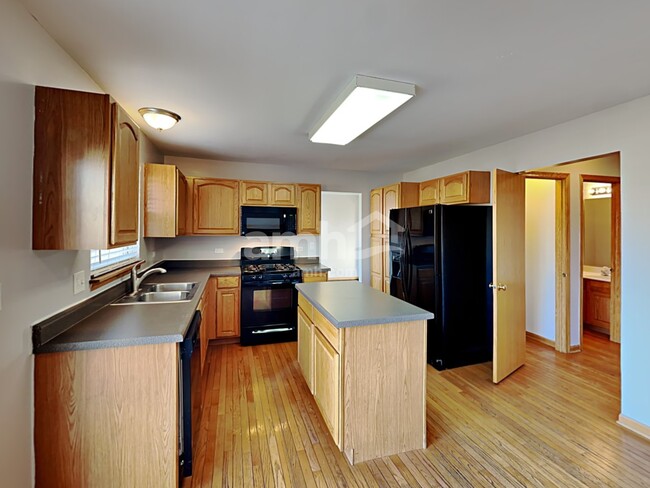 Building Photo - 7406 Southworth Cir