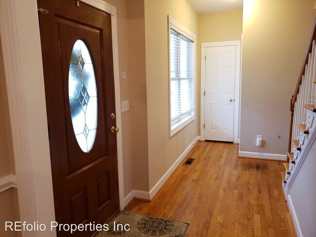 Building Photo - 3 br, 2.5 bath House - 1105 Elbury Drive