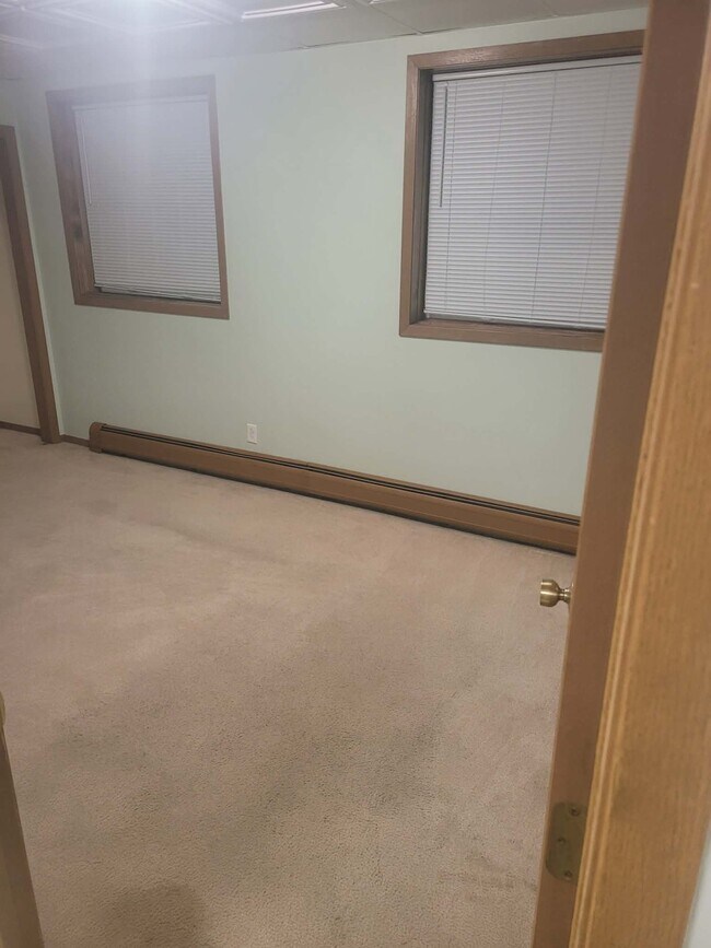 Foto del edificio - 301 E Main St