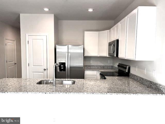 Building Photo - 425 Tevis St