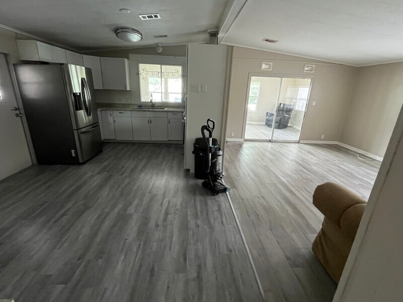 Foto principal - 4534 Charter St