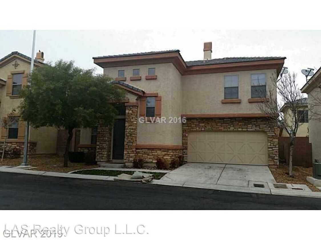 Primary Photo - 3 br, 2.5 bath House - 138 Gryffin Ave.