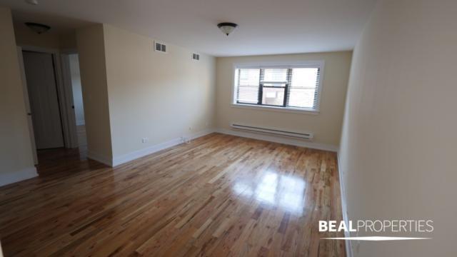 Building Photo - 1 bedroom in CHICAGO IL 60614