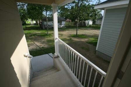 Porche trasero - 726 16th St