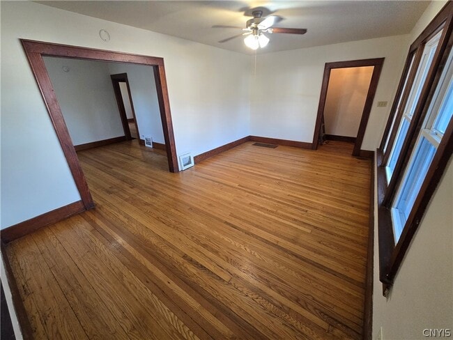 Foto del edificio - 322 Spring St