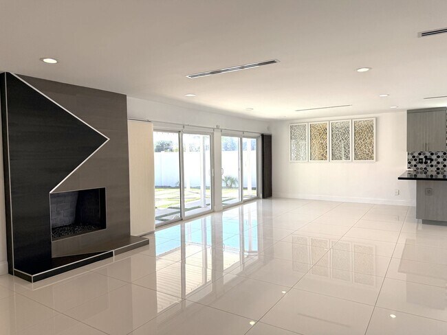 Foto del edificio - 9354 Glory Ave