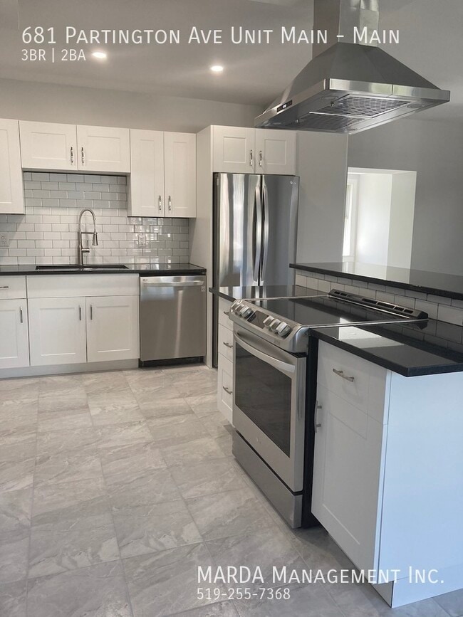 Building Photo - MODERN & SPACIOUS 3 BED/1.5 BATH HOME ! PLUS %60 HYDRO, GAS, WATER