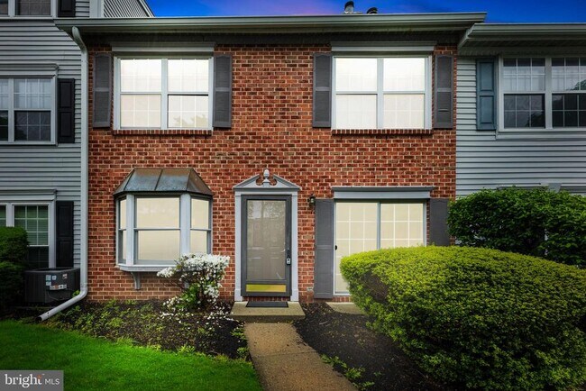 Foto del edificio - 66 Cheverny Ct