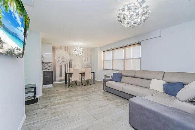 Foto del edificio - 458 Neptune Ave