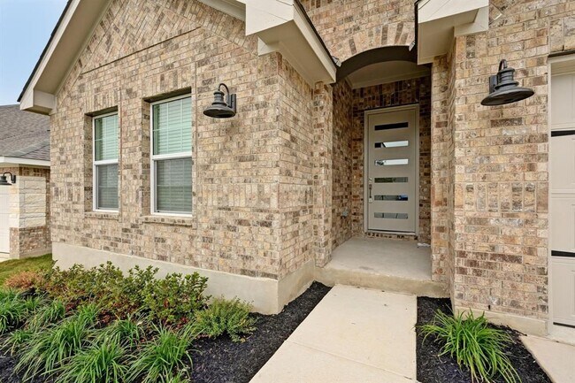 Foto del edificio - 1617 Dove Rnch Rd