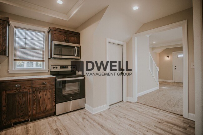 Foto del edificio - 105 1st St NW