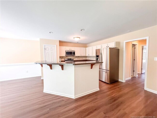 Foto del edificio - 865 Fairfield Cir