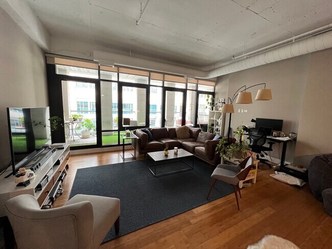 Foto del edificio - 20 W Ontario St