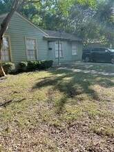 Building Photo - 8120 Rayville Dr