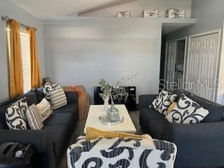 Foto del edificio - 2409 Lincolnshire Ct