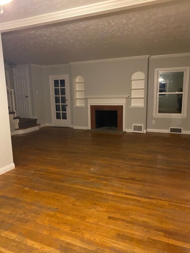 Foto del edificio - 2 bed 1 bath South Euclid rental
