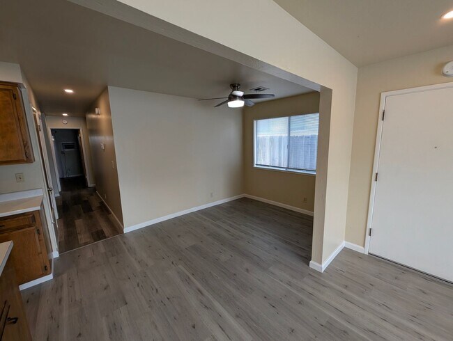 Foto del edificio - 4647 E Rishell Ct