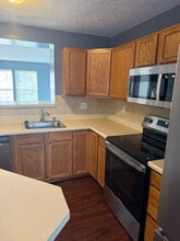 Building Photo - 2035 Amber Way